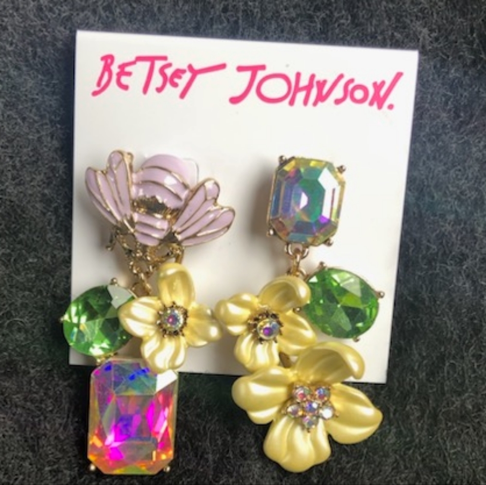 Betsey Johnson Pink Bee and flower earrings